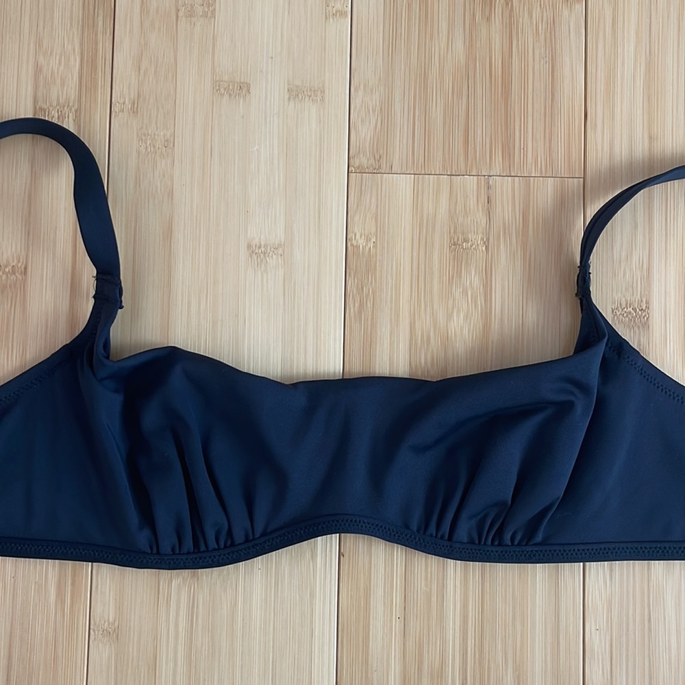 **NWT** Skims Sculpting Swim Ruched Lined Bikini Top